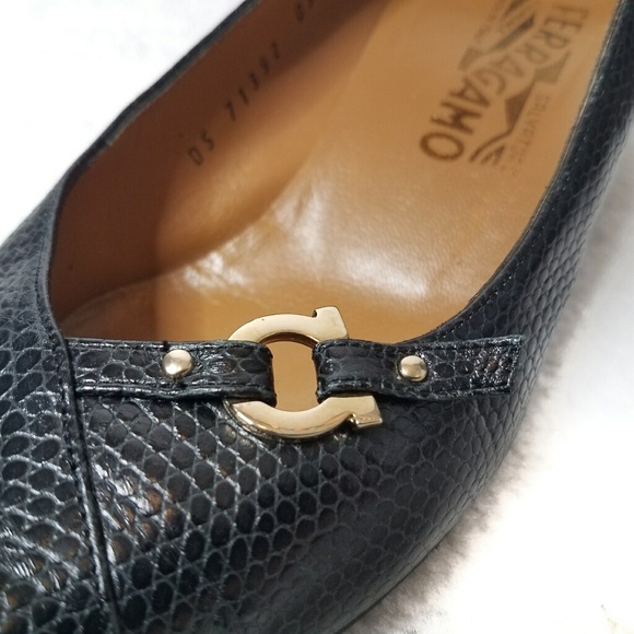 Salvatore Ferragamo Shoes - Salvatore Ferragamo Black Heels With Gancini Bit